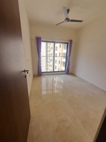 1 BHK Apartment For Rent in Sunteck West World, Naigaon East