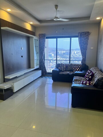 2 BHK Apartment For Rent in K Raheja Heights, Malad East