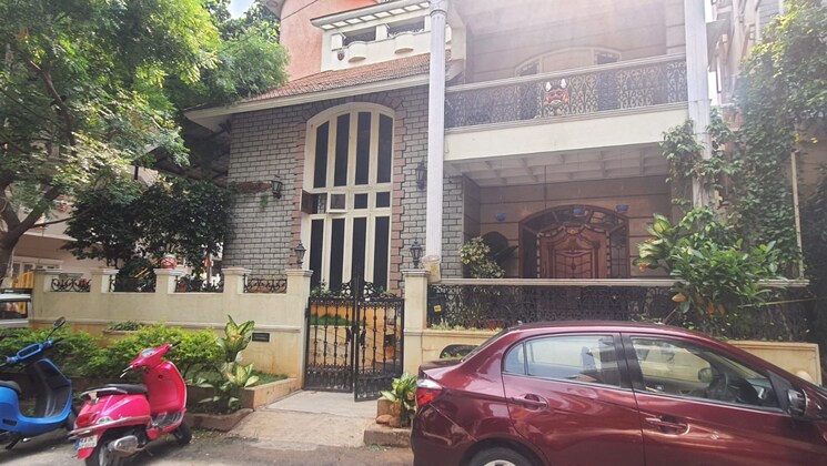 Exterior View, vijayanagar 5 Bedroom 6500 Sq.Ft. Villa In Vijayanagar Bangalore 8499396