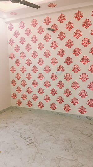 Room in 3 BHK Independent House at Kalwar Road – for Sale