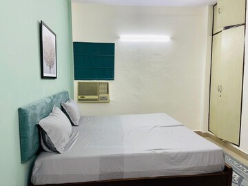 Bedroom in 2 BHK Apartment at Saket – for Rent