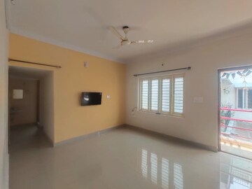 Room in 2 BHK Builder Floor at Koramangala – for Rent