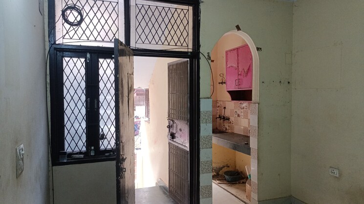 undefined, vaishali sector 3 1 Bedroom 350 Sq.Ft. Builder Floor In Vaishali Sector 3 Ghaziabad 8499816