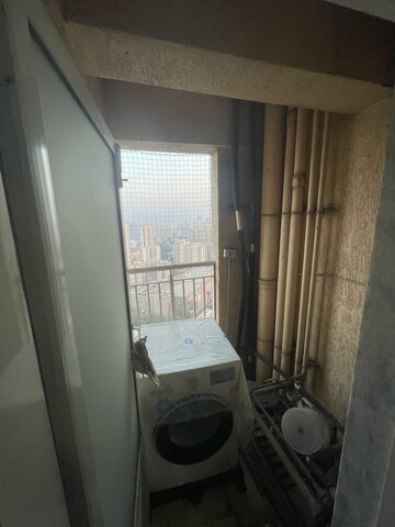 Bathroom in 3 BHK Apartment at Dosti Group Imperia, Manpada – for Sale