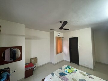 Furnished Amenities in 3 BHK Apartment at Dosti Group Imperia, Manpada – for Sale