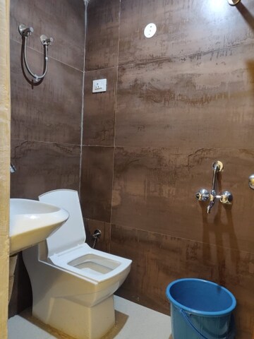 Bathroom in 1 BHK Apartment at Saket – for Rent
