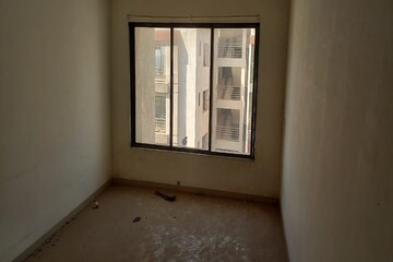 Room in 1 BHK Apartment at Shakti Khand Iii – for Rent