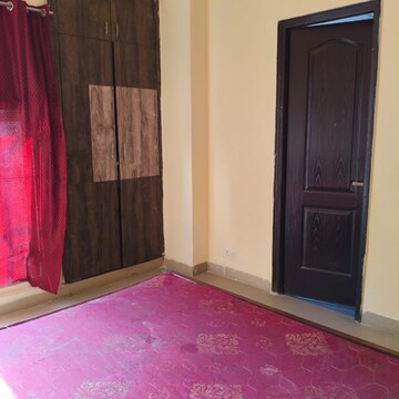 Bedroom in 3 BHK Apartment at Gardenia Golf City, Noida Central – for Rent