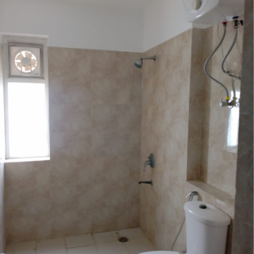 Bathroom in 4 BHK Apartment at Great Value Sharanam, Hajipur – for Rent