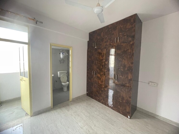Attached Bathroom, signature-solera-apartment 2 Bedroom 500 Sq.Ft. Apartment In Sector 107 Gurgaon 8500125