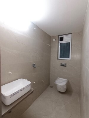 Bathroom in 1.5 BHK Apartment at Raheja Lunaris, Juinagar – for Sale