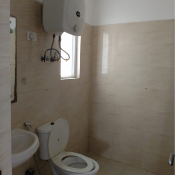 Bathroom in 4 BHK Apartment at Great Value Sharanam, Hajipur – for Rent