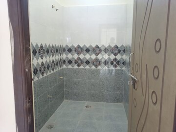 Bathroom in 3 BHK Builder Floor at M3M Escala, Sector 70a – for Sale