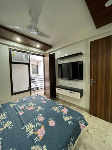 2 BHK Builder Floor For Rent in Sector 27