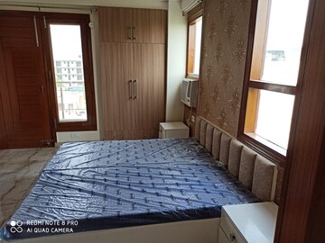 Room in 6+ BHK Independent House at Sector 57 – for Sale