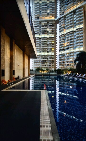 2 BHK Apartment For Sale in LnT Realty Crescent Bay, Parel