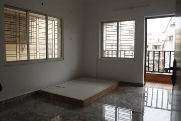 Room in 3 BHK Builder Floor at Bangur Avenue – for Sale