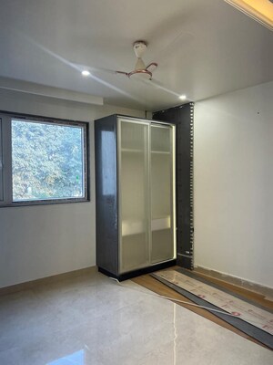 Room in 3 BHK Builder Floor at Sushant Lok 2, Sector 57 – for Sale