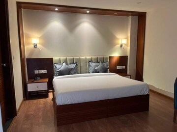 Bedroom in 1 RK Apartment at Model Town – for Rent