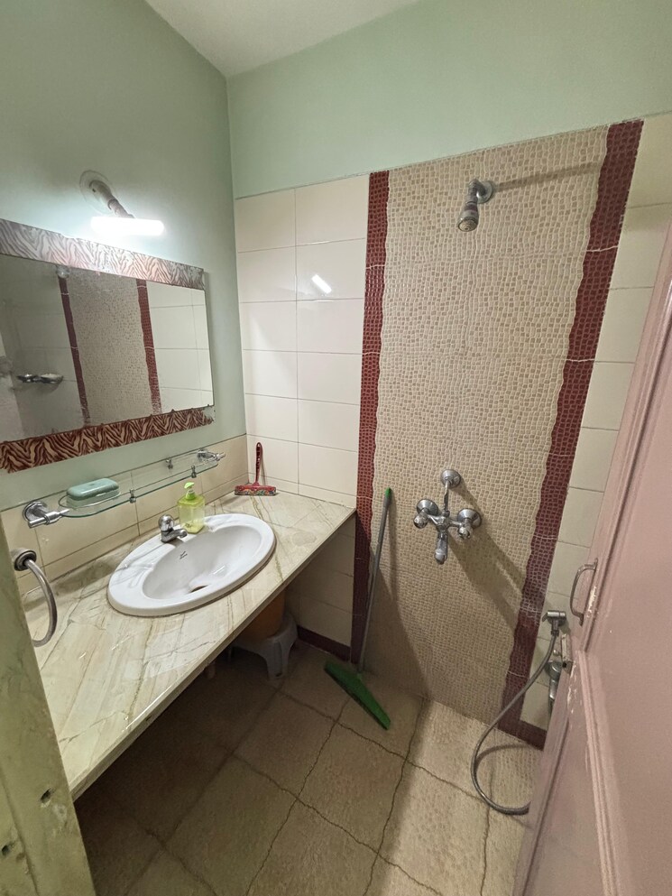 Attached Bathroom, vijay-villas 3 Bedroom 1200 Sq.Ft. Apartment In Ghodbunder Road Thane 8500518