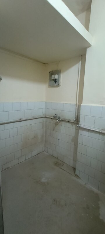  1 BHK Apartment at Tulsidham Complex, Kapur Bawdi – for Sale