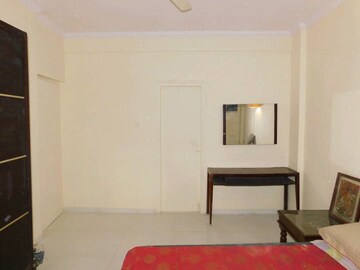 Room in 3 BHK Builder Floor at M3M Antalya Hills, Sector 79 – for Sale