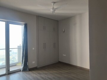 Room in 2 BHK Apartment at Emaar Digi Homes, Sector 62 – for Rent