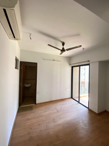 2 BHK Apartment For Rent in Lodha Palava Downtown Dombivli East, Dombivli East