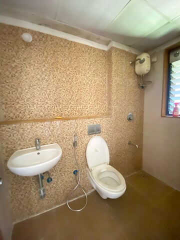 Attached Bathroom in 2 BHK Apartment at Lodha Palava Downtown Dombivli East, Dombivli East – for Rent