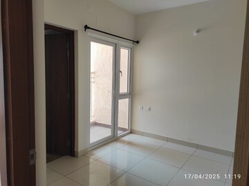 Room in 2 BHK Apartment at Prestige Finsbury Park Regent, Bagaluru  – for Rent