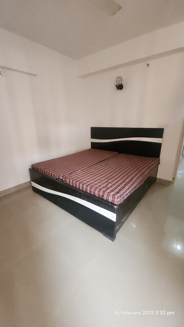 2 BHK Apartment For Rent in Supertech Cape Town, Sector 74