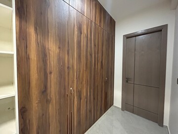 Room in 4 BHK Apartment at Sri Fortune Sonthalia Sky Villas, Kokapet – for Rent