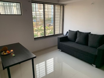 Room in 1 BHK Apartment at Lodha Iris, Majiwada – for Rent