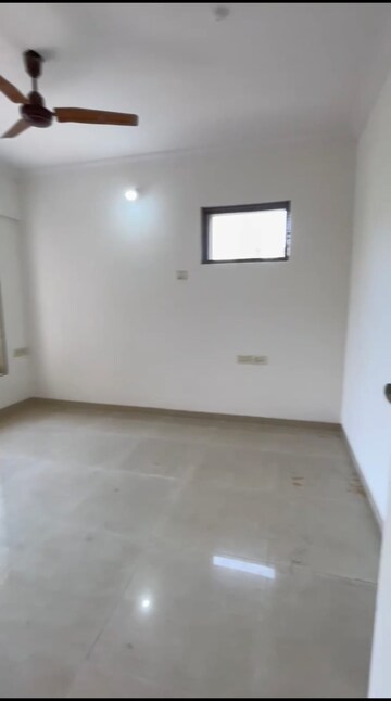 Room in 2 BHK Apartment at Kukreja Residency CHSL, Chembur – for Rent
