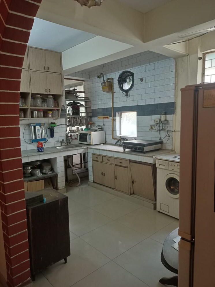 Kitchen, ip extension 3 Bedroom 1650 Sq.Ft. Apartment In Ip Extension Delhi 8500934