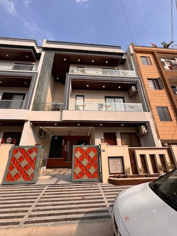 5 BHK Independent House For Sale in Gandhi Path