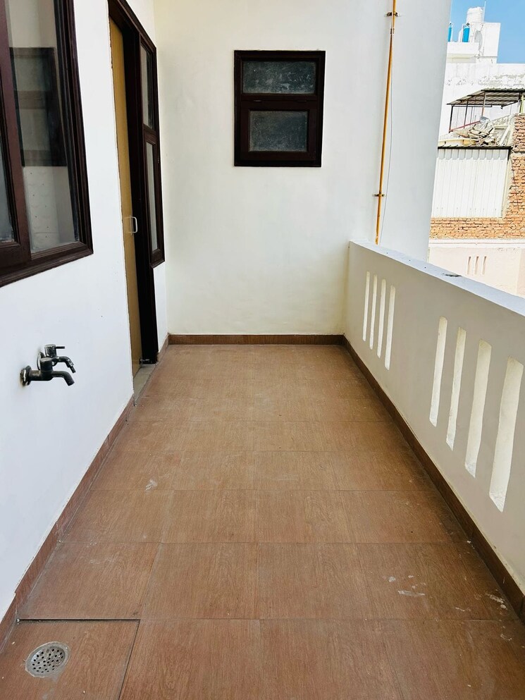 Balcony, sector 41 4 Bedroom 2025 Sq.Ft. Builder Floor In Sector 41 Faridabad 8500943