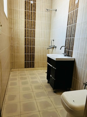 Bathroom in 4 BHK Builder Floor at Sector 41 – for Sale