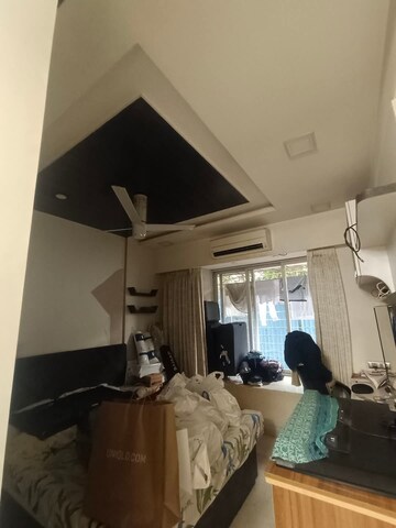 Room in 2 BHK Apartment at Union Park – for Rent