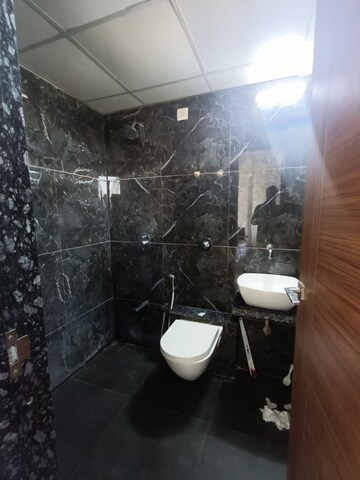 Attached Bathroom in 3 BHK Apartment at Vaishnodevi Circle – for Rent