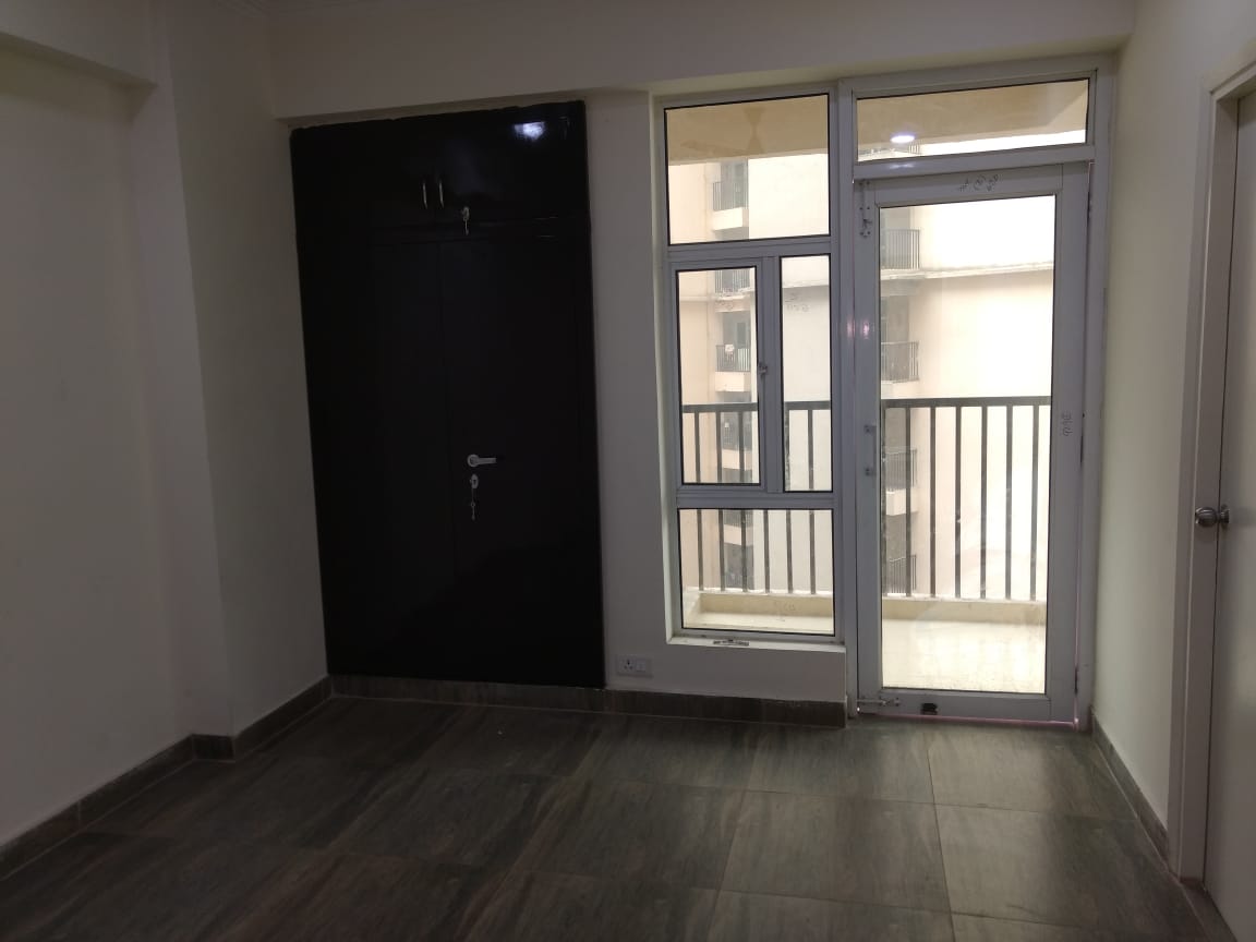 2 BHK + Pooja Room Apartment For Sale in Gaur City 2 - 12th Avenue