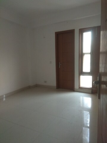 Room in 4 BHK Builder Floor at Sukhdev Vihar – for Sale