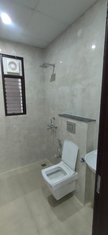 Bathroom in 4 BHK Builder Floor at South City 2 – for Sale