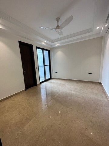 Room in 4 BHK Builder Floor at South City 2 – for Sale