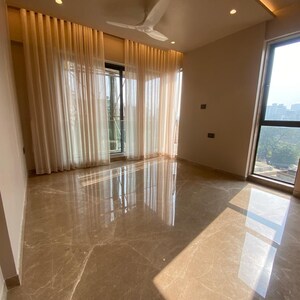 4 BHK Apartment For Sale in Bandra West