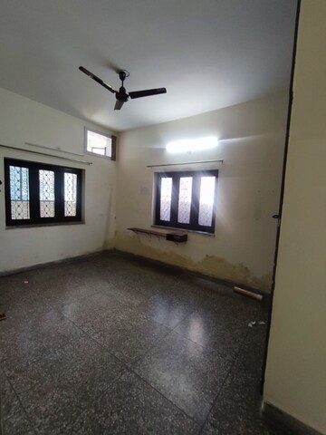 Room in 1 BHK Independent House at JakhaN-Rajpur Road – for Rent