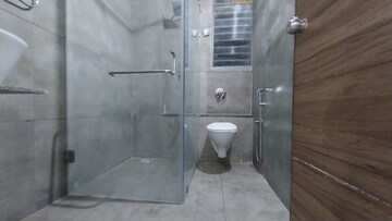 Attached Bathroom in 2 BHK Apartment at Vaishnodevi Circle – for Rent