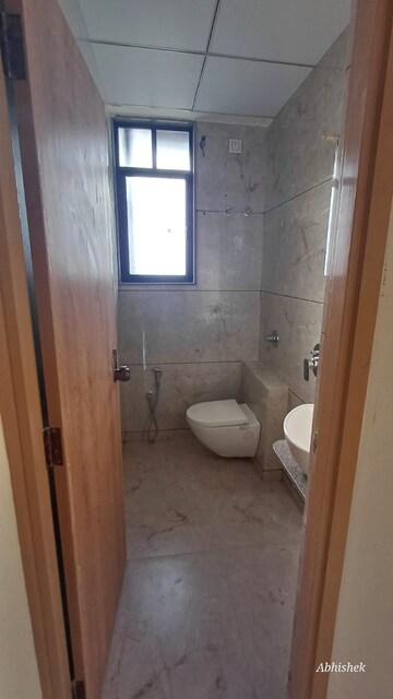Attached Bathroom in 2 BHK Apartment at Vaishnodevi Circle – for Rent