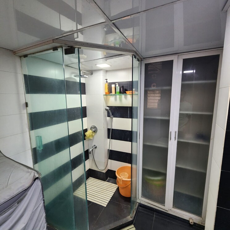 Bathroom, andheri west 1 Bedroom 635 Sq.Ft. Apartment In Andheri West Mumbai 8501695