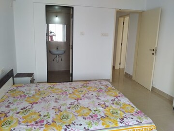 Room in 3 BHK Apartment at Paranjape Vasant Vihar 3, Baner – for Rent